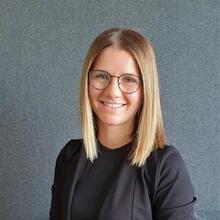 Julia Nitsch  picture